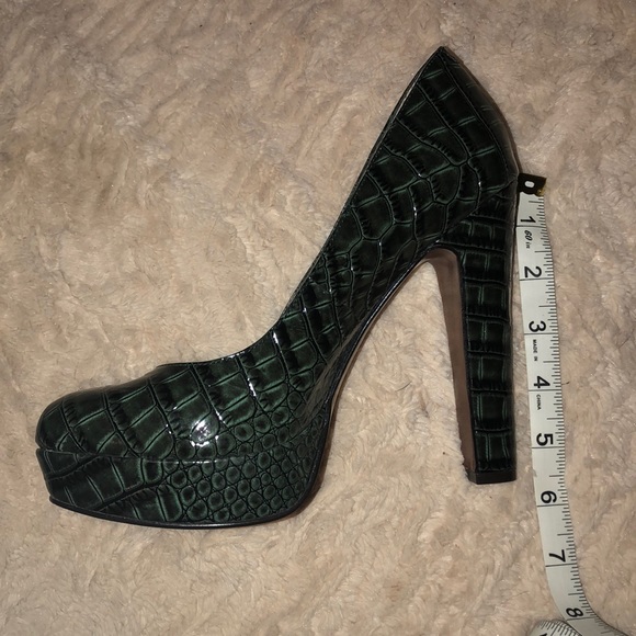 green croc heels